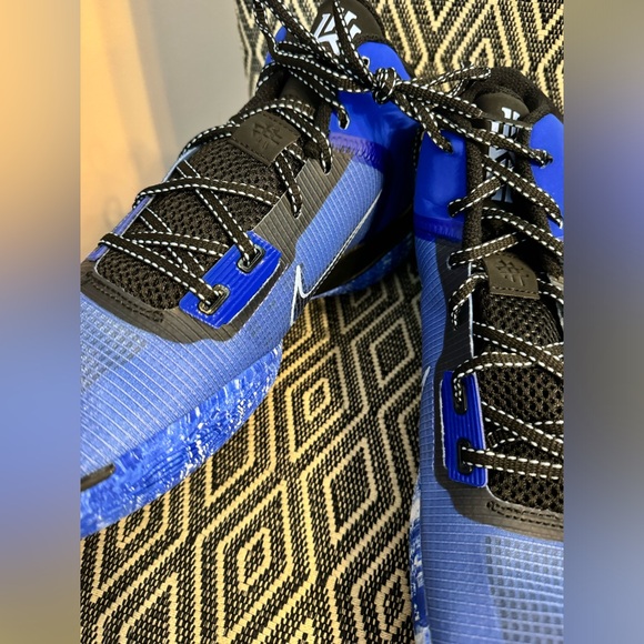 Nike Kyrie Flytrap IV men's basketball sneakers - Picture 7 of 7